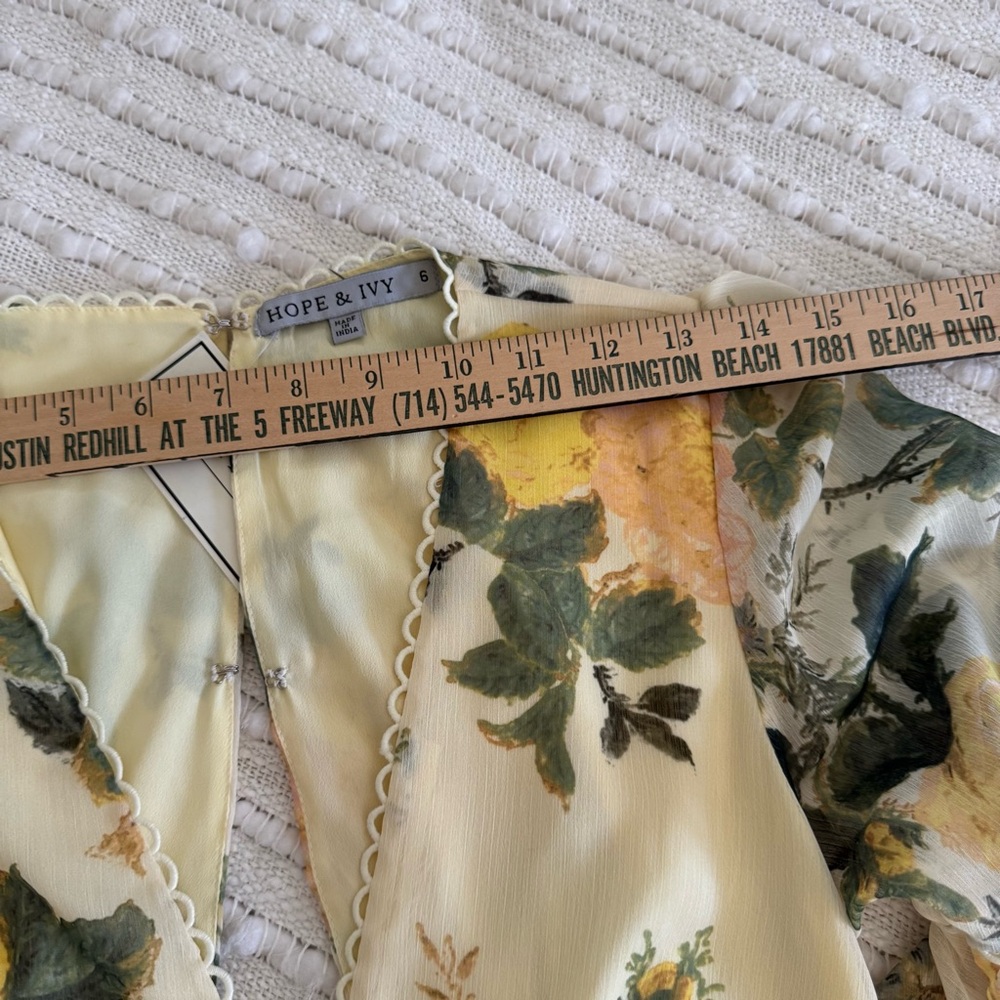 Maxi Dress with Yellow Roses - Picture 10 of 12